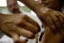 Consultas por lesoes de HPV despencam na rede publica apos vacinacao