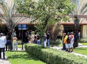 Corpo de servidora pública vítima de feminicídio é sepultado na Região Metropolitana do Recife