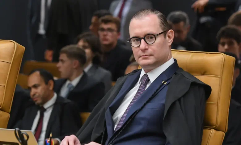 Decisão do Supremo restringe extensão de horário apenas a urnas abertas
