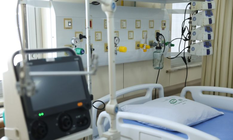 Estudo revela falhas estruturais em Utis brasileiras e médicos exigem mais do que ampliação de leitos