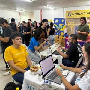 Feira gratuita de trabalhabilidade conecta estudantes e empresas na RMR