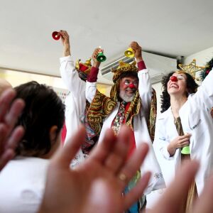 Hospitalmed 2026 recebe Doutores da Alegria para discutir humanização na saúde