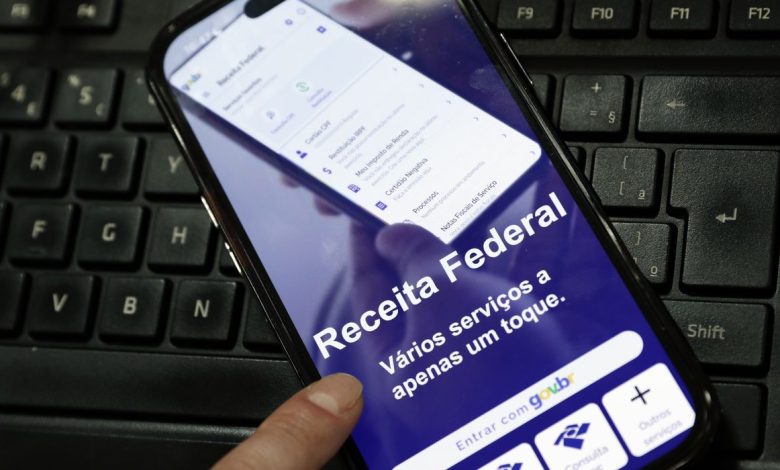 Mais de 180 mil contribuintes já podem verificar restituição residual da receita