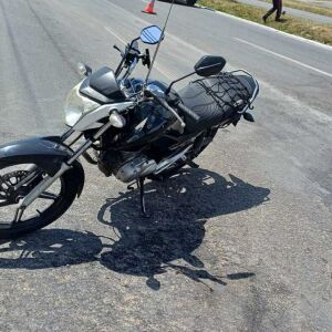 Motociclista morre atropelado por caminhão na Br-101 após queda