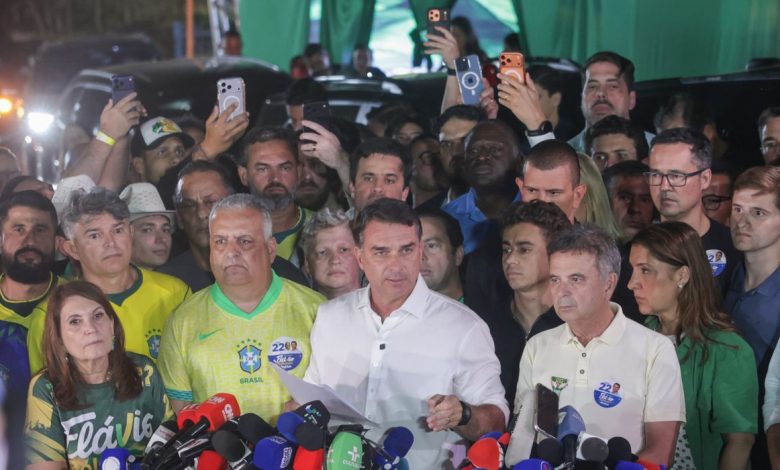 Placar das urnas é aceito pelo PL, partido de Flávio Bolsonaro