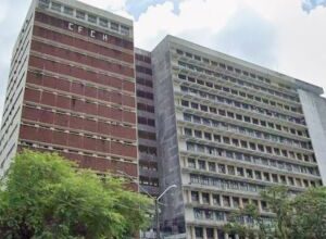 Prédio do CFCH na UFPE mantém expediente normal na segunda-feira após dedetização