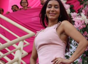 Show de Priscila Senna no Hospital de Câncer de Pernambuco eleva autoestima de pacientes