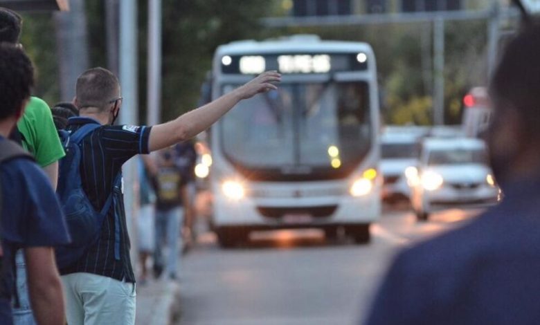 Transporte gratuito garante deslocamento de eleitores no segundo turno em Pernambuco