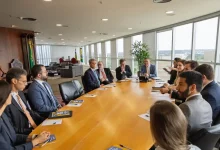 TSE debate com big techs medidas de combate à desinformação no segundo turno
